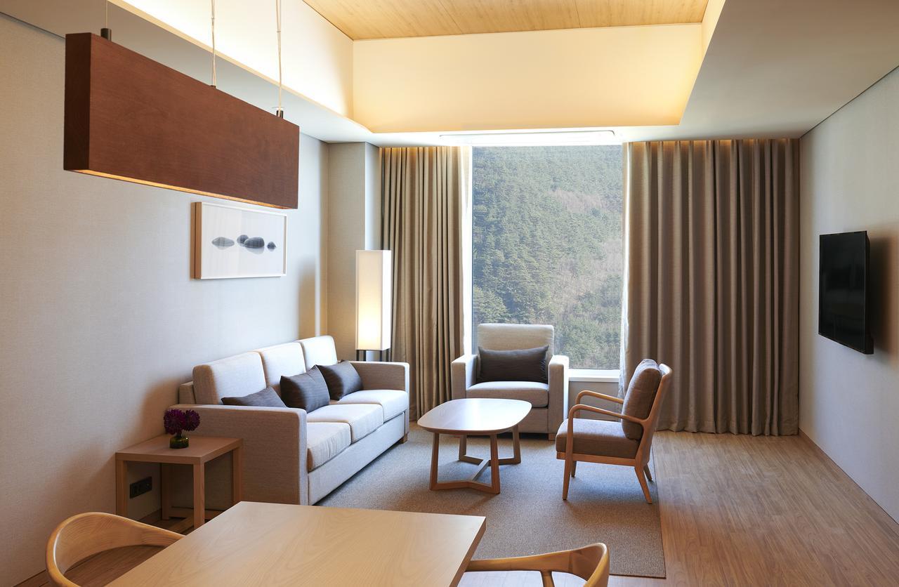 Park Roche Resort & Wellness Jeongseon Exterior photo